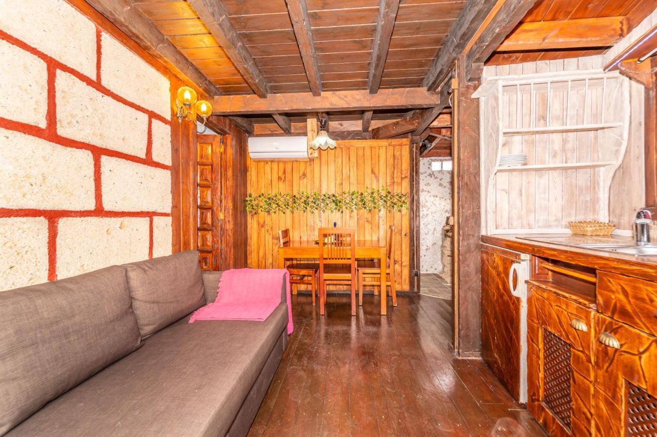Casa Giuliana Bed & Breakfast Charco del Pino Exterior photo