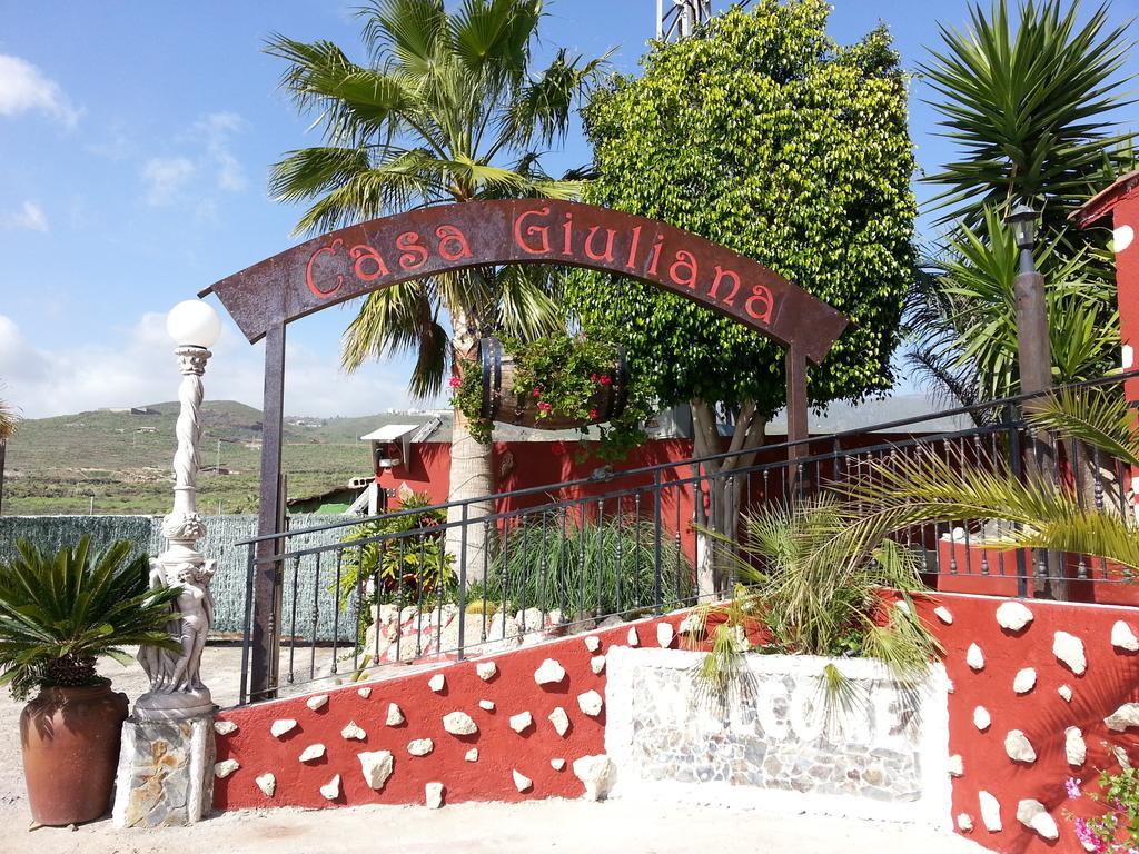 Casa Giuliana Bed & Breakfast Charco del Pino Exterior photo